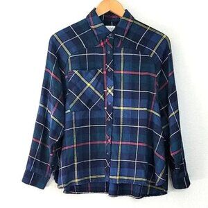 BDG / Urban Outfitters • plaid button-down shirt